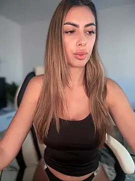 Snapshot of Flower_Pow3r chatting on September 19, 5:11 am Flower Pow3r online show from September 19, 5:11 am