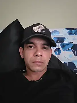 Snapshot of Venecozaurio chatting on July 18, 9:23 pm Venecozaurio online show from July 18, 9:23 pm