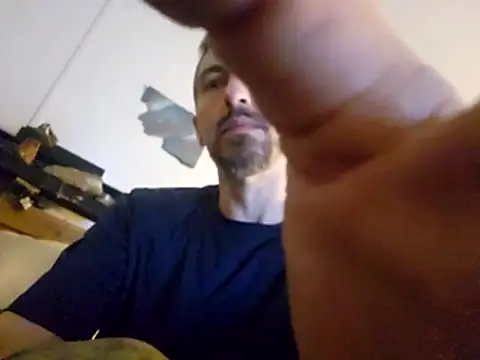 Bi curious86 online show from March 27, 2:53 am