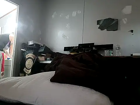 Bi curious86 online show from March 31, 9:28 pm