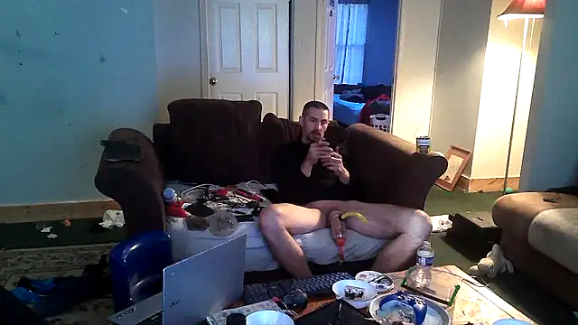 Snapshot of Bi_curious86 chatting on December 1, 1:56 pm Bi curious86 online show from December 1, 1:56 pm