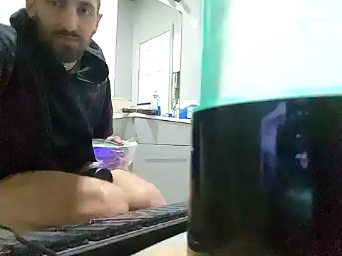 Bi curious86 online show from February 14, 2:06 pm