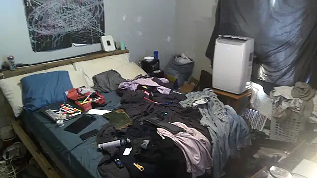 Snapshot of Bi_curious86 chatting on November 29, 8:42 pm Bi curious86 online show from November 29, 8:42 pm