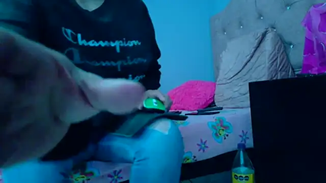 Snapshot of TifanyNasty chatting on October 29, 4:39 pm TifanyNasty online show from October 29, 4:39 pm