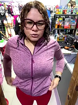 ROSALIALUCY online show from September 21, 11:59 am