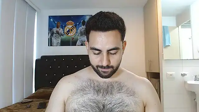 Snapshot of omarmohammedhot2 chatting on February 4, 2:32 pm omarmohammedhot2 online show from February 4, 2:32 pm