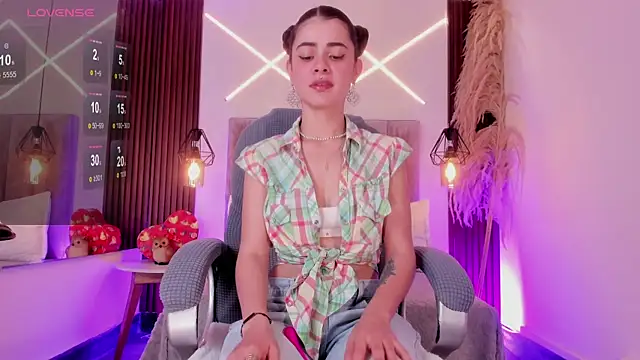 Snapshot of dasha-rodrigues chatting on June 25, 1:49 pm dasha-rodrigues online show from June 25, 1:49 pm