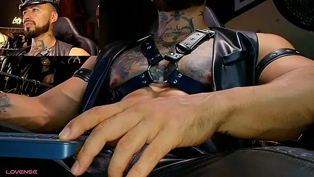 Snapshot of billyMayer_ chatting on May 26, 4:38 pm billyMayer online show from May 26, 4:38 pm