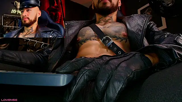 Snapshot of billyMayer_ chatting on November 30, 6:19 pm billyMayer online show from November 30, 6:19 pm