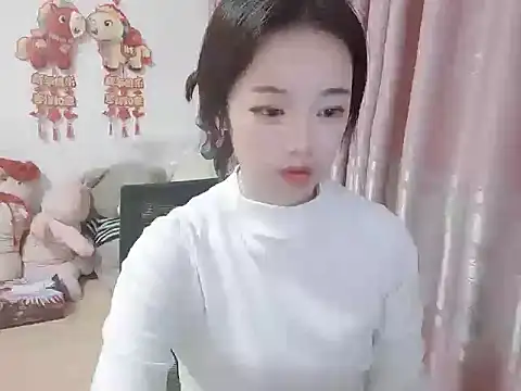 wwcc123 online show from April 12, 3:15 pm