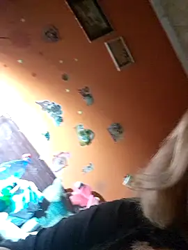 ducicsajsziii online show from April 4, 10:27 pm