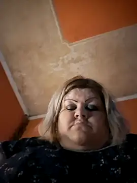 Snapshot of ducicsajsziii chatting on February 28, 7:57 pm ducicsajsziii online show from February 28, 7:57 pm