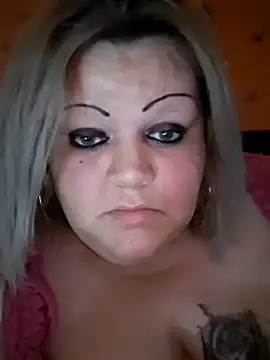 Snapshot of ducicsajsziii chatting on February 13, 5:13 pm ducicsajsziii online show from February 13, 5:13 pm