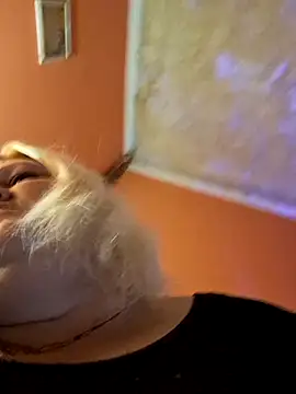 ducicsajsziii online show from March 6, 8:09 am