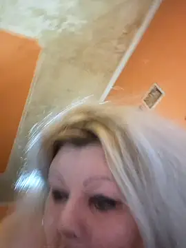 ducicsajsziii online show from September 24, 10:16 pm