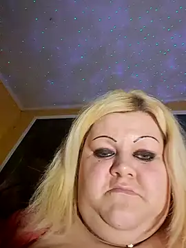 ducicsajsziii online show from February 14, 2:02 pm