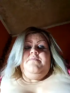 Snapshot of ducicsajsziii chatting on February 21, 3:58 pm ducicsajsziii online show from February 21, 3:58 pm