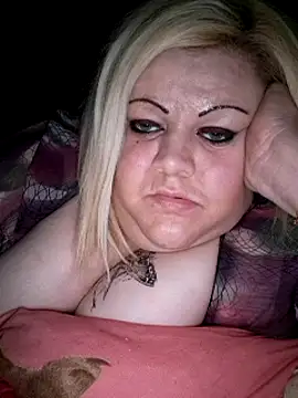 ducicsajsziii online show from February 15, 12:48 am