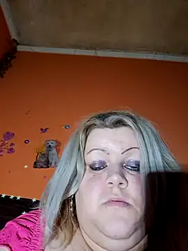 Snapshot of ducicsajsziii chatting on February 8, 9:34 pm ducicsajsziii online show from February 8, 9:34 pm