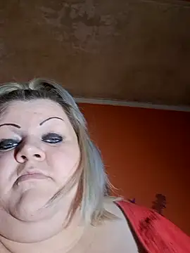 Snapshot of ducicsajsziii chatting on February 14, 7:58 pm ducicsajsziii online show from February 14, 7:58 pm