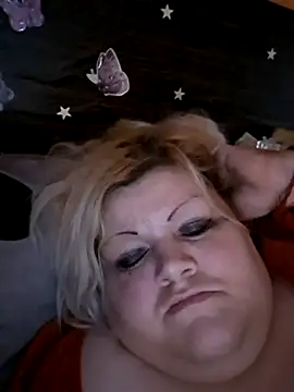 ducicsajsziii online show from December 14, 2:44 pm