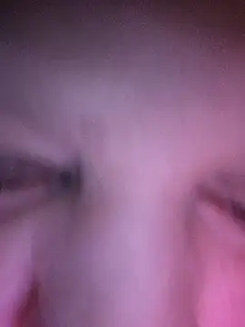 ducicsajsziii online show from January 13, 5:22 am