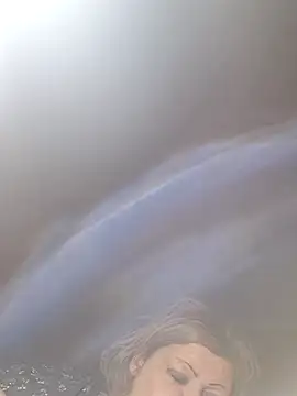 Snapshot of ducicsajsziii chatting on January 17, 6:50 am ducicsajsziii online show from January 17, 6:50 am