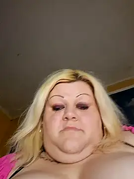 ducicsajsziii online show from February 12, 9:54 pm