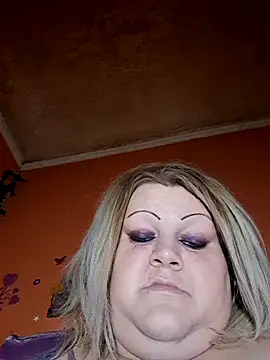 ducicsajsziii online show from May 16, 6:34 am