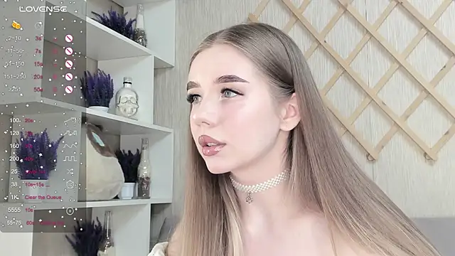 Snapshot of AutoBaby chatting on October 28, 12:26 pm AutoBaby online show from October 28, 12:26 pm