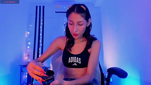 Snapshot of Gorgeous_Team chatting on February 10, 7:57 pm Gorgeous Team online show from February 10, 7:57 pm