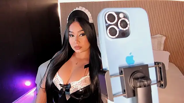Snapshot of Gaby_Blaze chatting on October 10, 10:10 pm Gaby Blaze online show from October 10, 10:10 pm