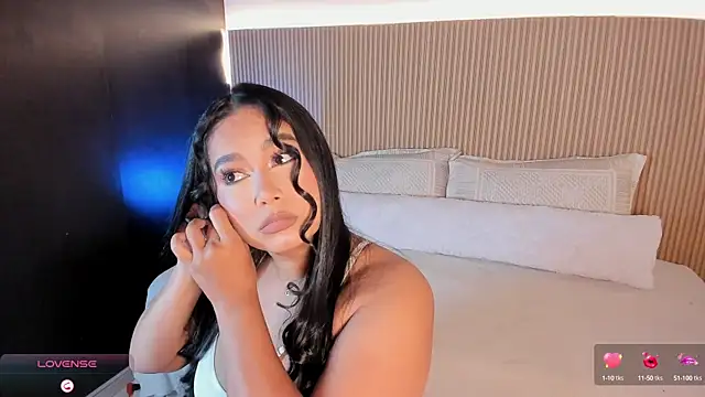Snapshot of Gaby_Blaze chatting on October 12, 10:11 pm Gaby Blaze online show from October 12, 10:11 pm