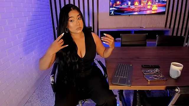 Snapshot of Gaby_Blaze chatting on January 26, 7:20 pm Gaby Blaze online show from January 26, 7:20 pm