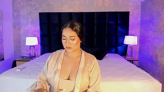 Snapshot of Gaby_Blaze chatting on February 24, 7:52 pm Gaby Blaze online show from February 24, 7:52 pm