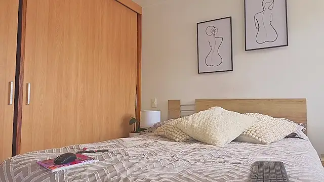 sweet sophia90s online show from October 7, 3:24 pm