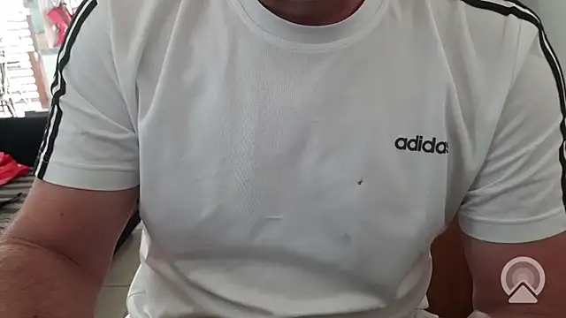 Snapshot of Ivanxx712 chatting on October 28, 4:06 pm Ivanxx712 online show from October 28, 4:06 pm