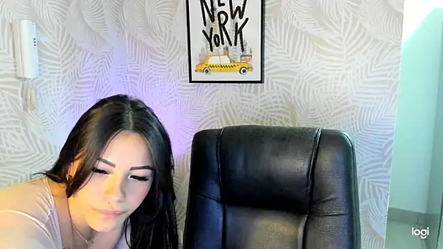 Snapshot of sexyyykloee chatting on January 28, 7:11 am sexyyykloee online show from January 28, 7:11 am