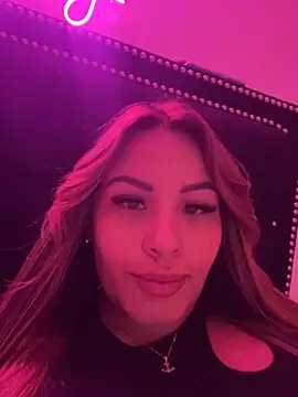 sexyyykloee online show from December 5, 6:12 am