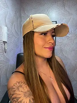 sexyyykloee online show from February 20, 6:19 am