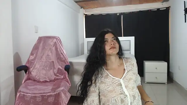 Snapshot of Danna_777 chatting on March 21, 9:01 pm Danna 777 online show from March 21, 9:01 pm