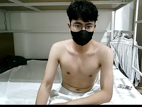 Gwencloudy online show from February 22, 9:22 am