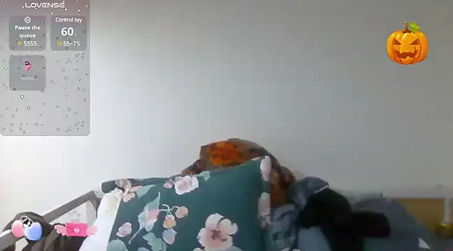 Gwencloudy online show from March 1, 3:49 pm