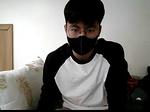 Gwencloudy online show from October 21, 7:08 am