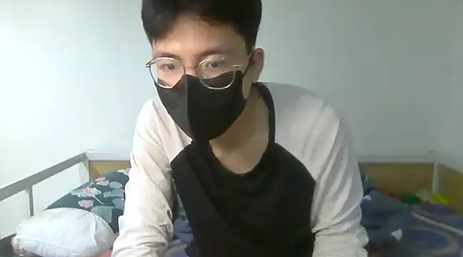 Gwencloudy online show from January 15, 4:57 am