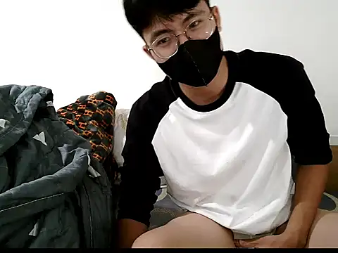 Gwencloudy online show from October 5, 9:44 am