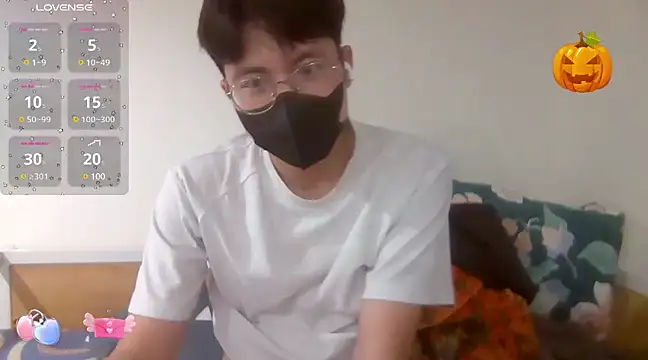 Gwencloudy online show from March 15, 1:51 pm