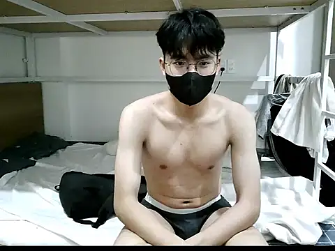 Gwencloudy online show from February 10, 4:17 pm