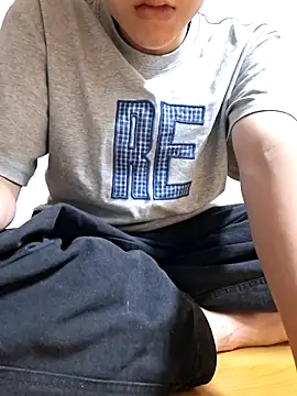 Gwencloudy online show from March 8, 1:58 pm