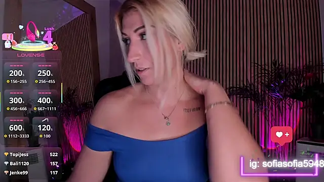 sofiah  online show from October 11, 6:53 pm